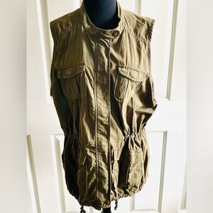 Old Navy vintage khaki green cargo vest